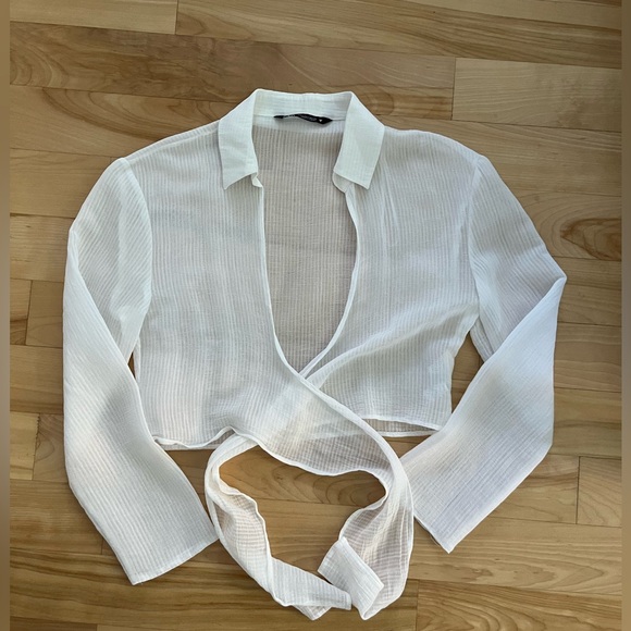Zara translucent crop shirt - Picture 2 of 4
